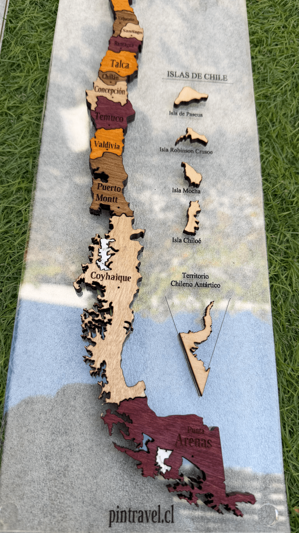 Mapa de Chile 3D — Base Acrílica - Pin Travel